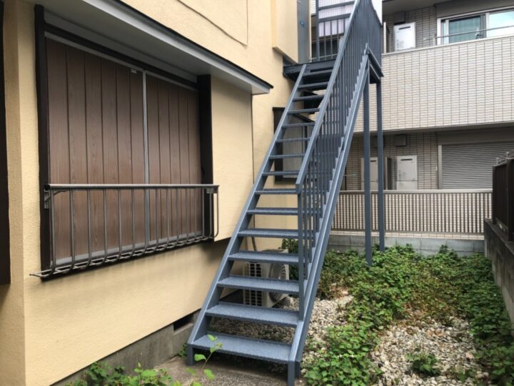 【横浜市鶴見区】Kアパート｜鉄骨階段塗装