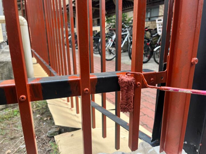 受水槽鉄柵塗装 ~サビ止め~