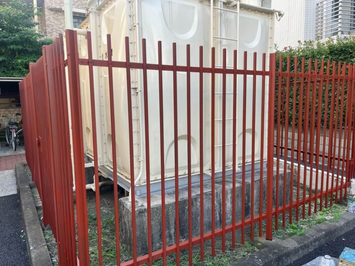受水槽鉄柵塗装 ~サビ止め~