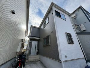 【横浜市港北区】Ｙ様邸　屋根【RSプラチナルーフMUKI】・外壁【RSプラチナMUKI】塗装工事、窓格子取付工事